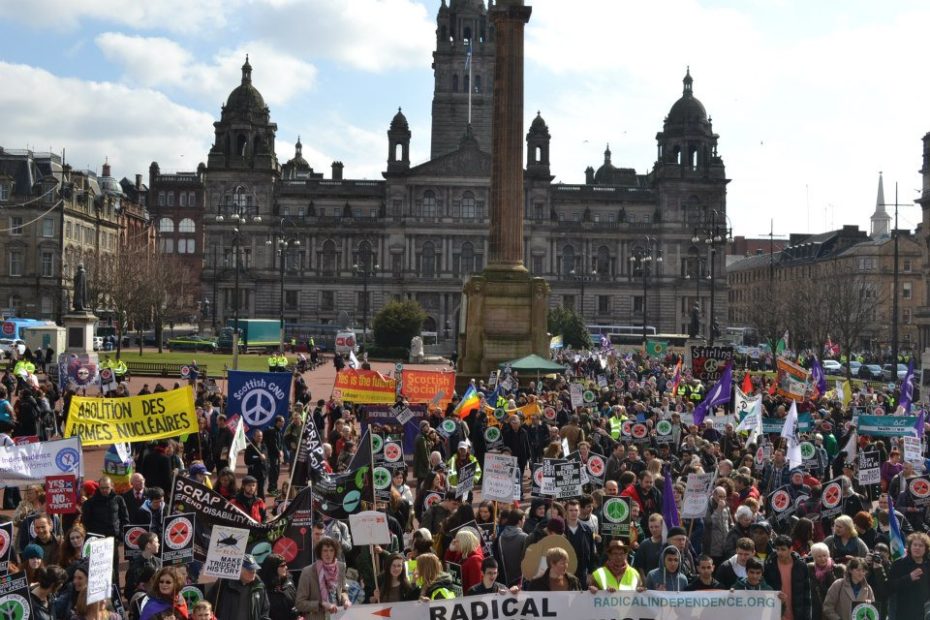 Scrap trident march in Glasgow